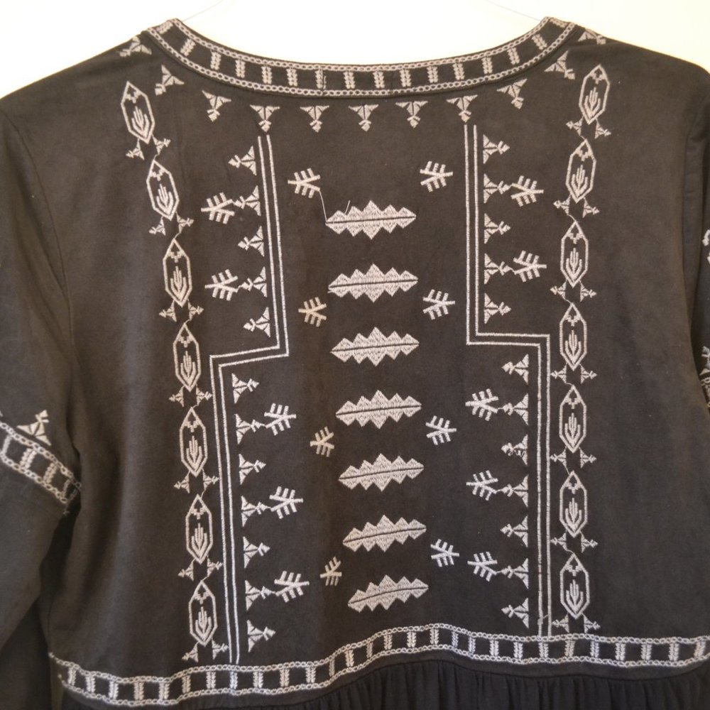 Embroidered Jacket - Picture 4 of 7